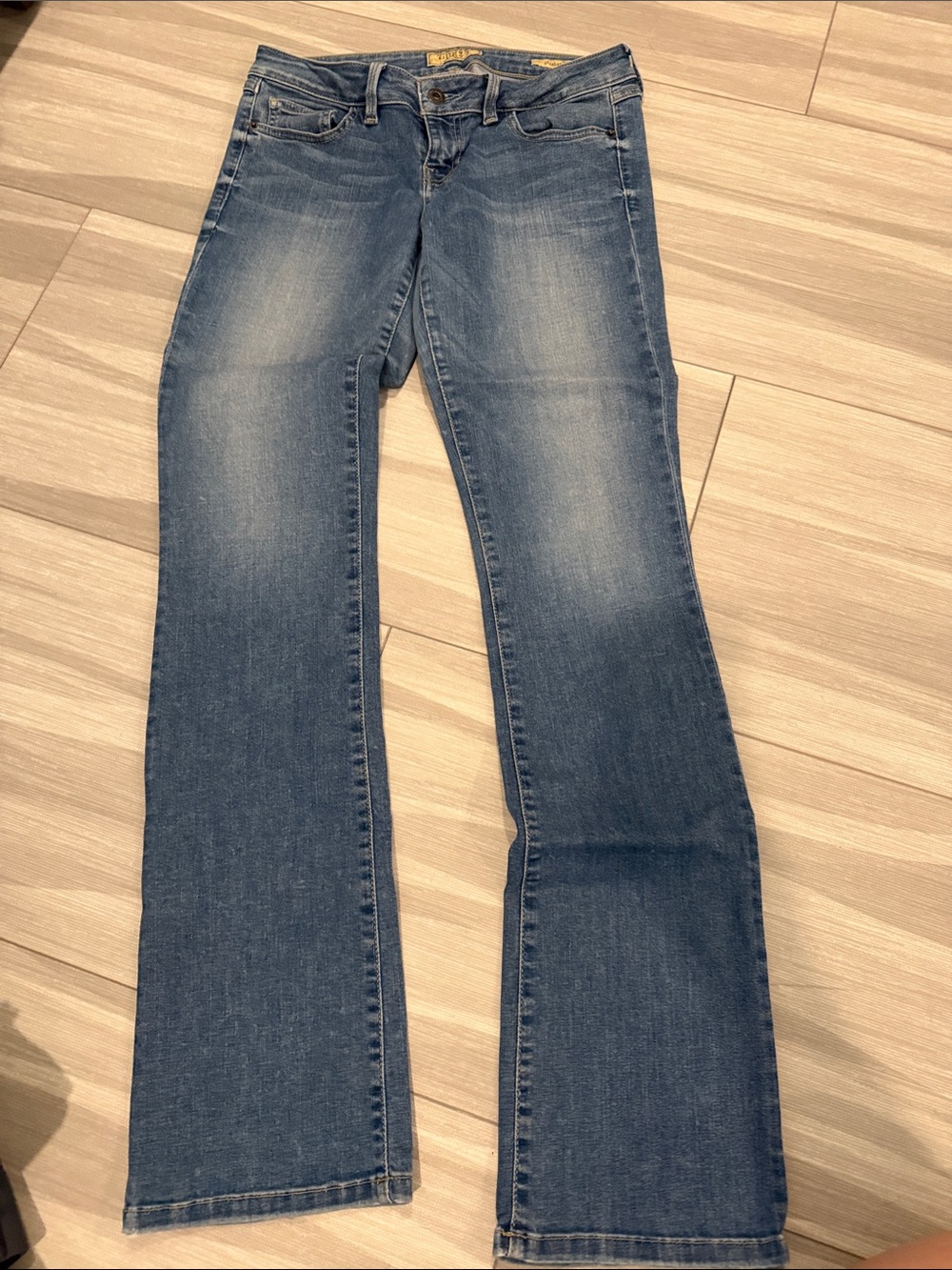 Guess Women's Starlet boot jeans